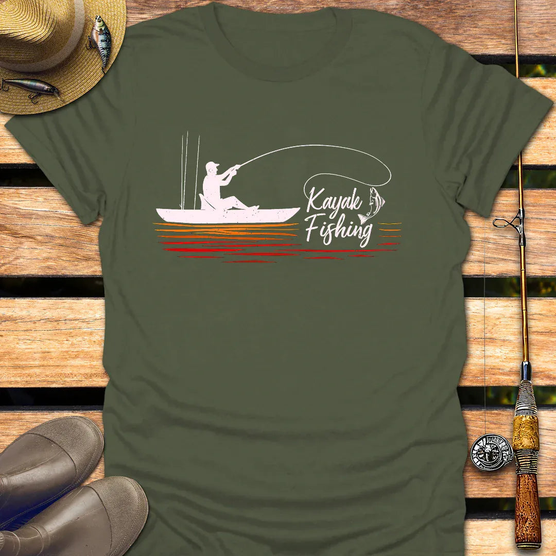 KAYAK FISHING CAST T-Shirt FISHING T-Shirt Military Green / S