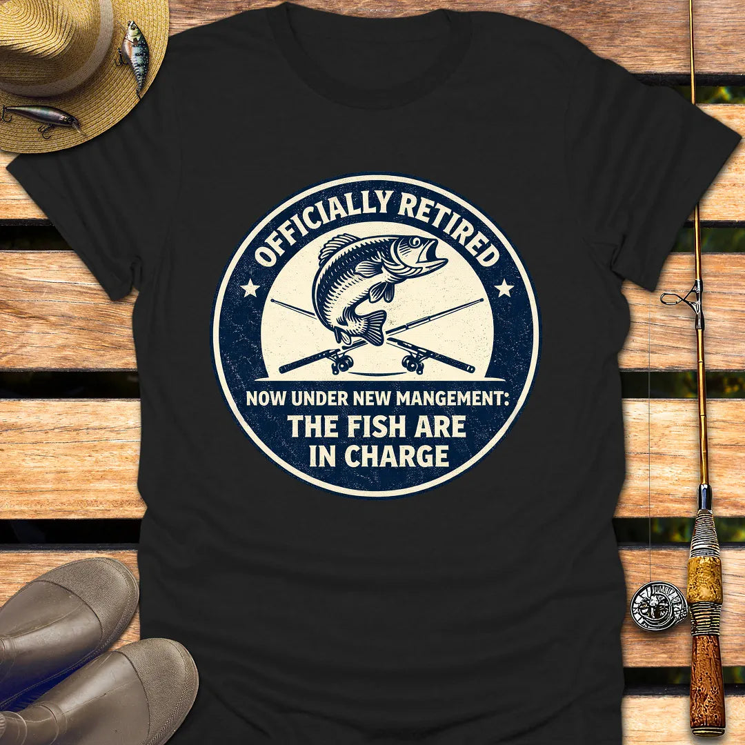 OFFICIALLY RETIRED ANGLER T-Shirt FISHING T-Shirt Black / S