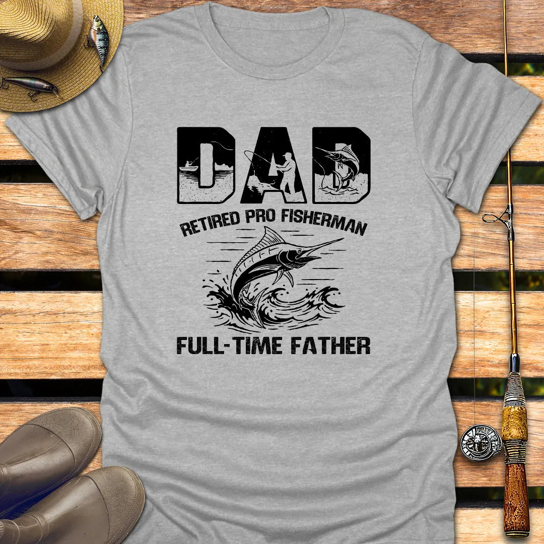 RETIRED PRO FISHERMAN DAD T-Shirt FISHING T-Shirt Sport Grey / S