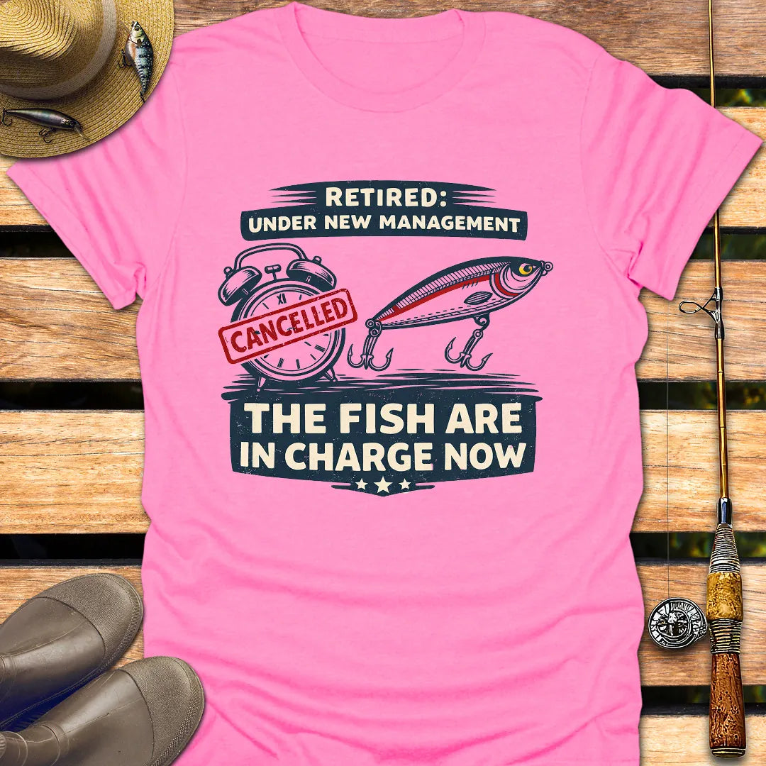 RETIRED T-Shirt FISHING T-Shirt Azalea / S